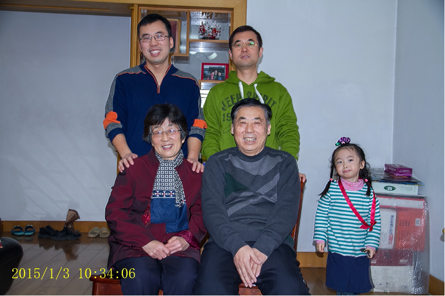 四个人照时宋安琪突然来了.png