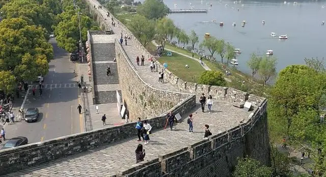 南京明城墙.jpg